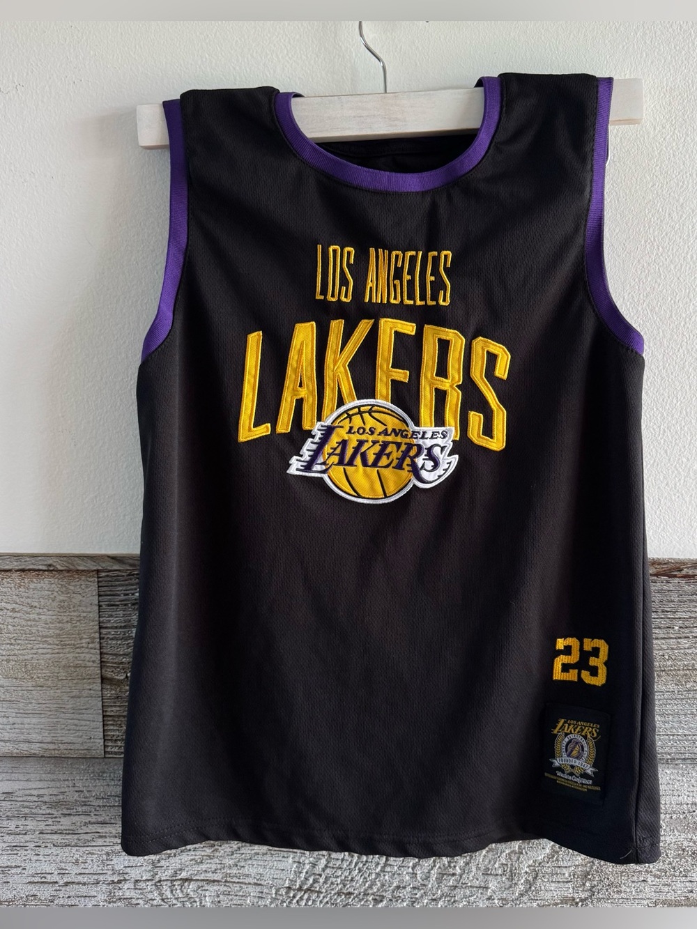 NBA LA Lakers LeBron James #23 Youth 14-16 Black Jersey (L1)